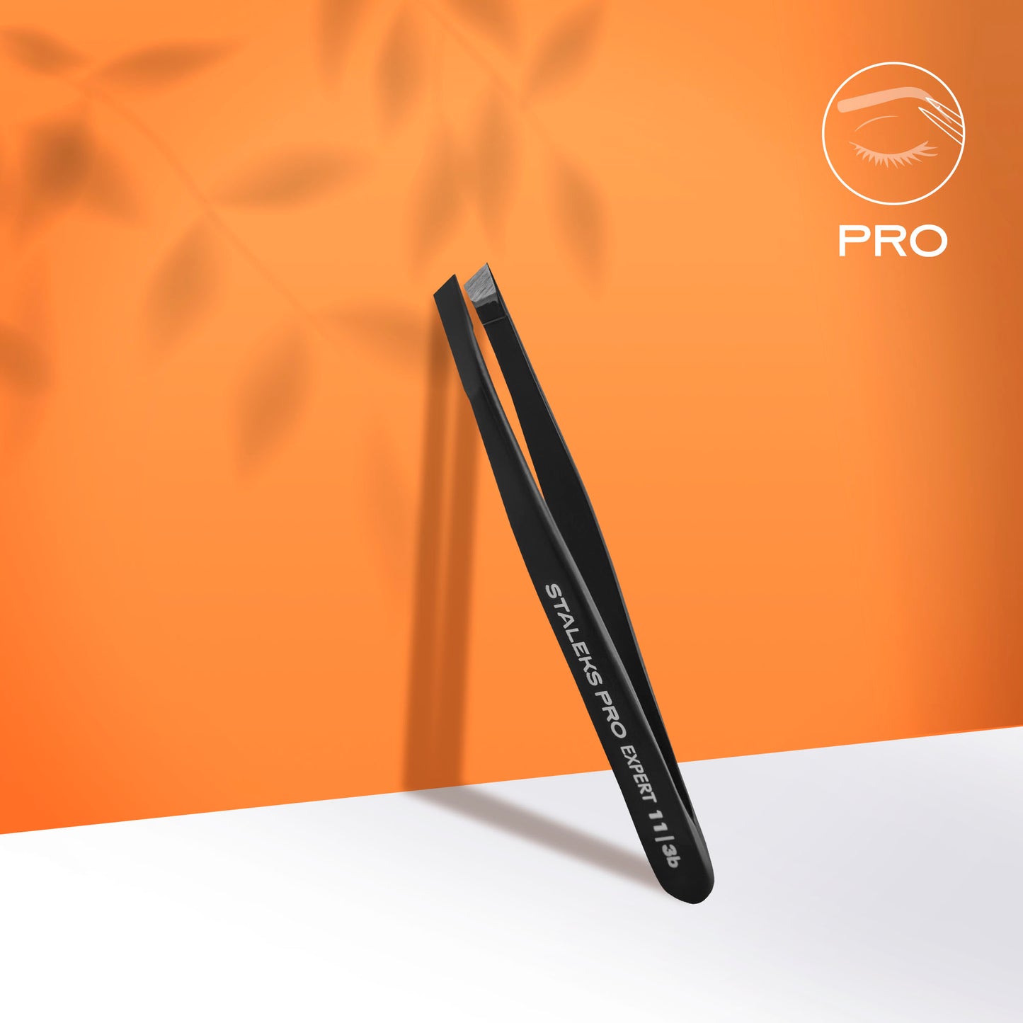 פינצטה לגבות EXPERT 11 TYPE 3b (שחורה) – רחבה ומשופעת